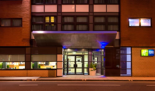 Looking for a great value stay in the heart of Glasgow? Call us!