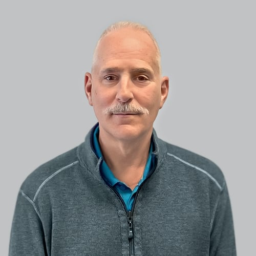 Headshot of Alan Sternberg, a wealth advisor at Chase
