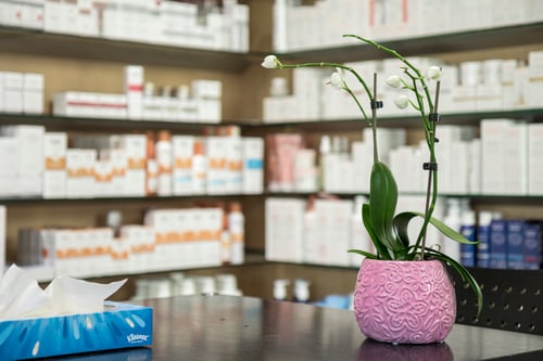 Apotheke-Drogerie-Reformhaus Kuhn AG - Ihre Apotheke in der Region Brugg AG