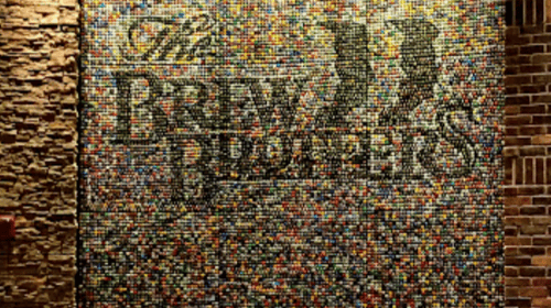 Date night, game night, or any night, The Brew Brothers at Isle Waterloo never disappoints. From pub snacks to hearty meals to monthly specials, The Brew Brothers dishes up great food and drink every day. Located just off the casino lobby, The Brew Brothers is the perfect place to refuel for lunch or dinner. Classic pub favorites from the expertly curated menu are sure to hit the spot while you relax and take in the game on one of 20 TVs.