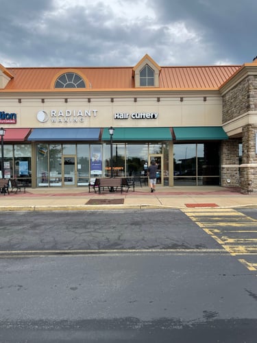 The front entrance of Hair Cuttery at Centerton Square.