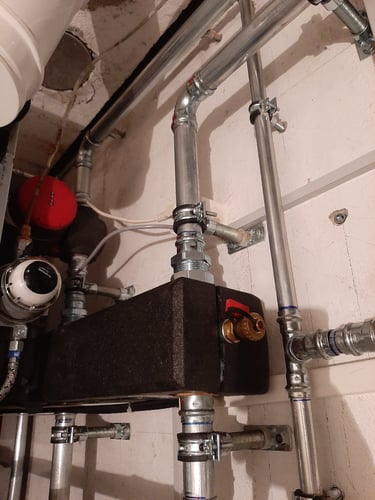 Installation pac air-eau et solaire thermique
