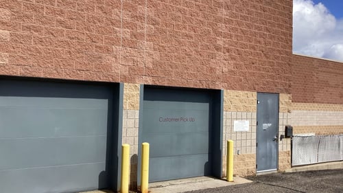 Fridley Slumberland Furniture customer pickup