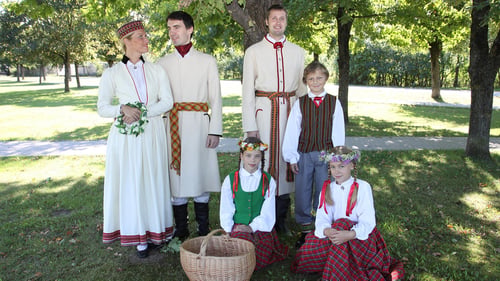 ANVI AM, tautas tērpi