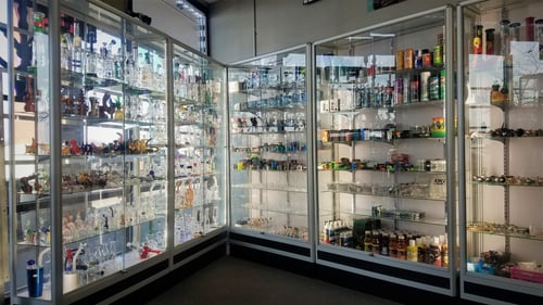 Glass Pipe display
