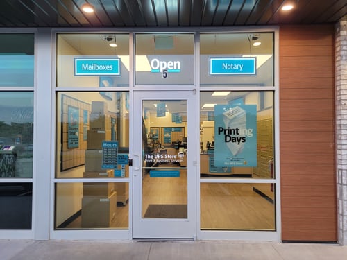 Store offering shipping, packaging, printing, notary, passport photos, binding, faxing, mailbox, freight & other services, plus office supplies.