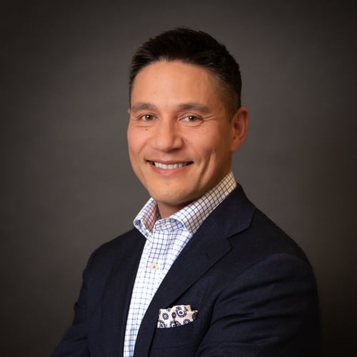 Vinh Jutras headshot