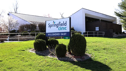 Exterior of medical office building in Hillsboro, Illinois