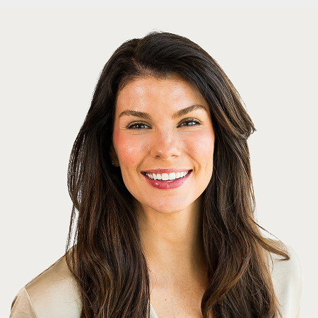 Sarah Troyer headshot.