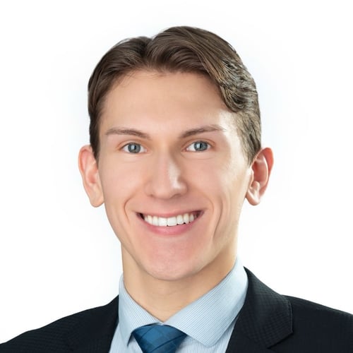 Headshot of Simon Hallick
