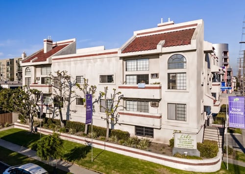 Property exterior at 3462 Mentone Avenue in Los Angeles CA 90034