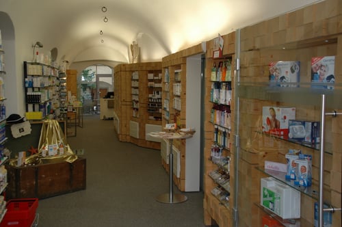 Apotheke zum Goldenen Engel Mag. Dr. Peter Wienerroither KG 4240