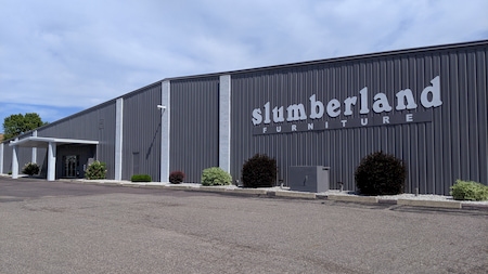 Slumberland Fairmont,  MN storefront