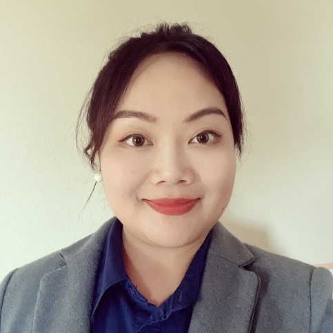 Yating Liu Headshot Image