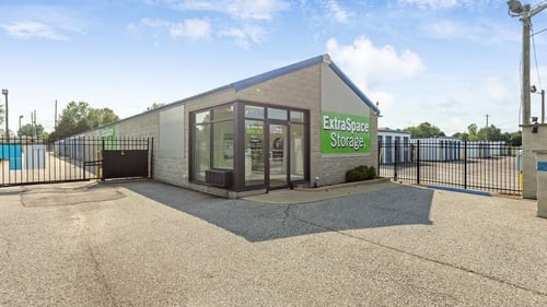 Extra Space Storage