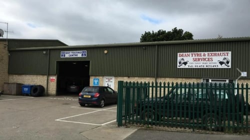 Dean Tyre & Exhaust Services Ltd | Bourton Tyres