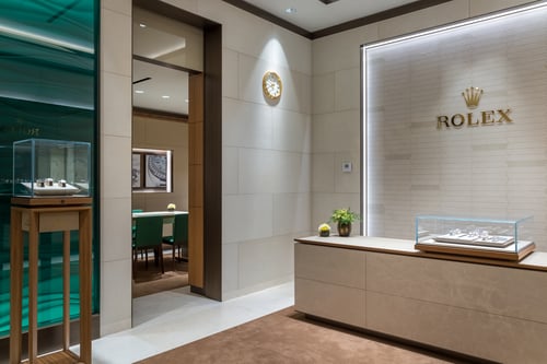 Lee Michaels Fine Jewelry store at Bocage in Baton Rouge, Louisiana is proud to be an Official Rolex Jeweler