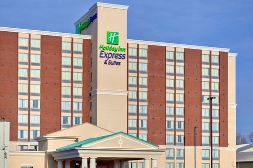 Welcome to Holiday Inn Express & Suites