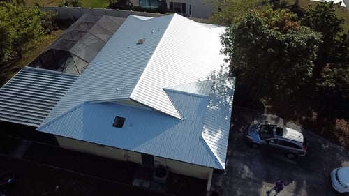 Len's Roofing is a family owned, award winning, Florida roofing contractor serving Manatee, Sarasota, Hillsborough, Hardee, DeSoto, and Charlotte County. Serving The Sun Coast Since 1993. Call 1 (941) 896-7897