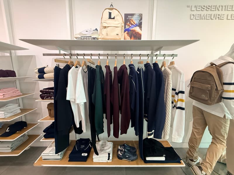 Close Up - Store