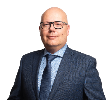Headshot of Sebastian Golen