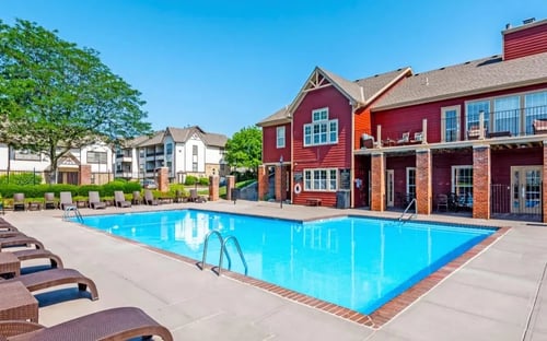 swimming pool at Coach House Apartments, Kansas City