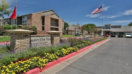Exterior of Country Club Villas Apartments