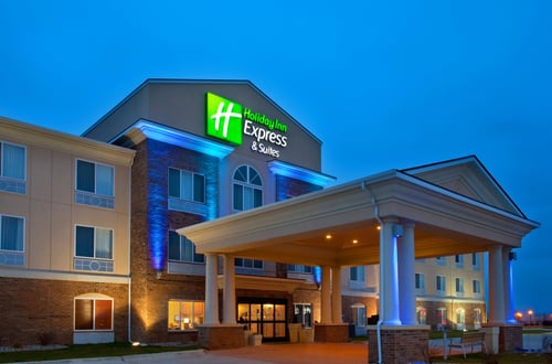 Stay with us at Holiday Inn Express & Suites Mattoon
