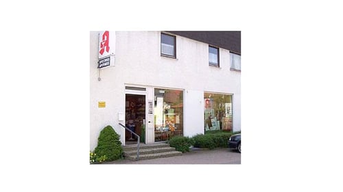 Aussenansicht der Spitzweg-Apotheke