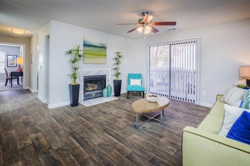 Google Cover Photo for The Pointe at Irving Park