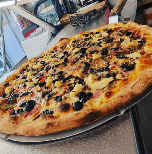 Pizza formato famiglia? La trovi da noi allo Stuzzico2 a Bellinzona