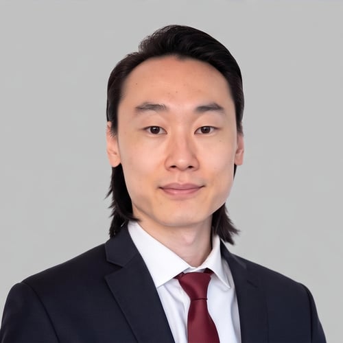 Headshot of Brian Kim, a wealth advisor at Chase