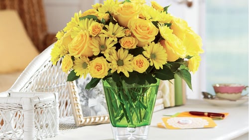 Brighten your day with fresh, stunning floral arrangements from A&E Flowers in Central Florida. Offering same-day delivery and custom designs for any occasion, our flowers are perfect for weddings, events, or just because!