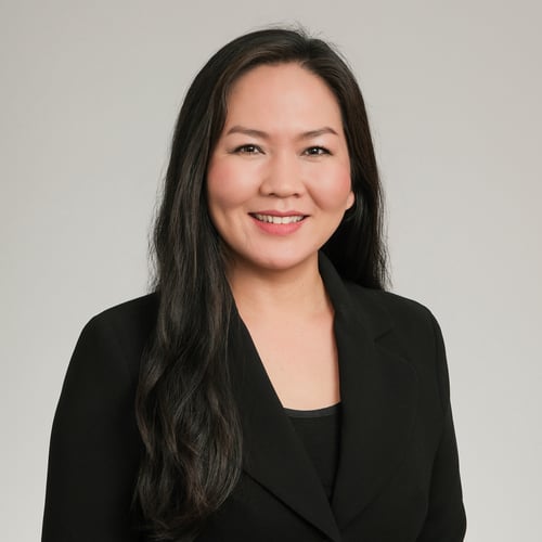 Maral Chukhalkhuu headshot.