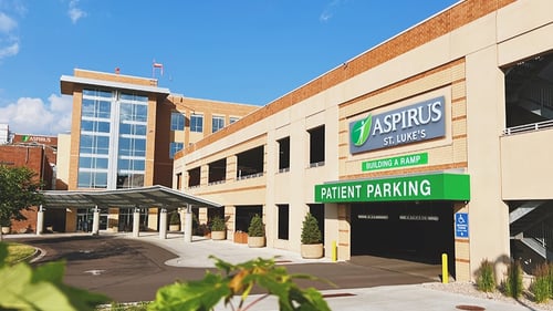 photo of Aspirus St. Luke's Hospital main entrance