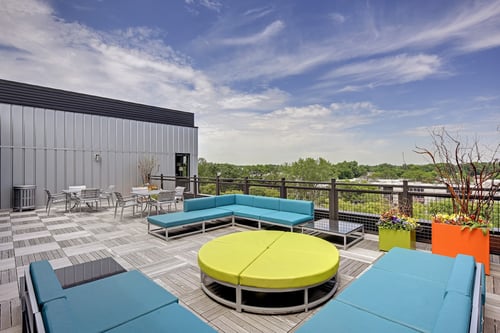Rooftop patio at Be at Axon Green in Minneapolis, MN 55416