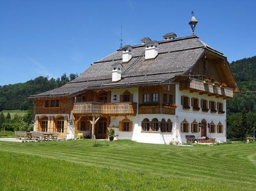 Kontaktieren Sie Ihren Profi für Holzarbeiten im Bezirk Pongau
Von Schindeln bis zum Altholzbau, vom Passivhaus bis zum Carport – wir sind der richtige Partner für Ihr Bauvorhaben. Kontaktieren Sie uns für Ihren Auftrag, einen Kostenvoranschlag oder ein unverbindliches Beratungsgespräch. Wir freuen uns auf Ihre Kontaktaufnahme!