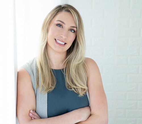 Dr. Samantha Hollinger